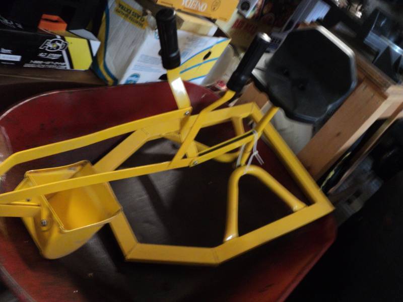 lot 11 image: Metal Playground ride on Toy...