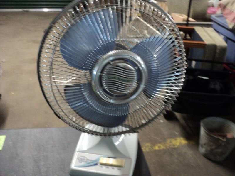 lot 26 image: Cool Breeze Electric Fan tested an...