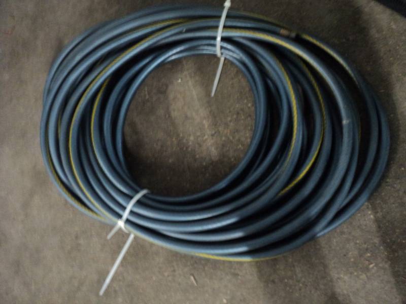 lot 41 image: Hose ...