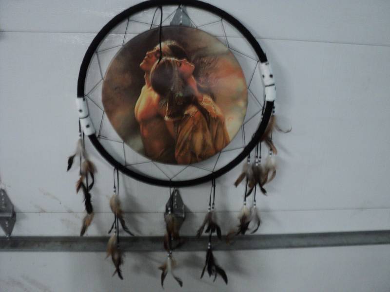 lot 43 image: Indian Wall Hanging 24 plus feath...