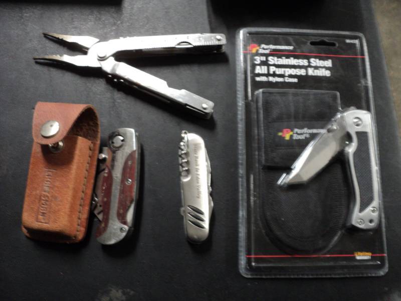 lot 85 image: 3  Stainless Steel All Purpose Kni...