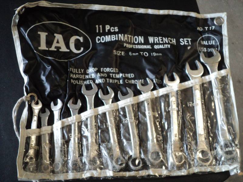 lot 131 image: IAC 11pcs Combination Wrench Set...