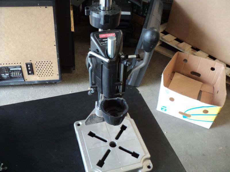 lot 143 image: Craftsman Drill Press...