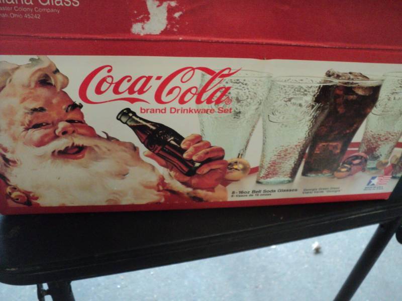 lot 158 image: Coca-Cola 8 pc Glass Set...