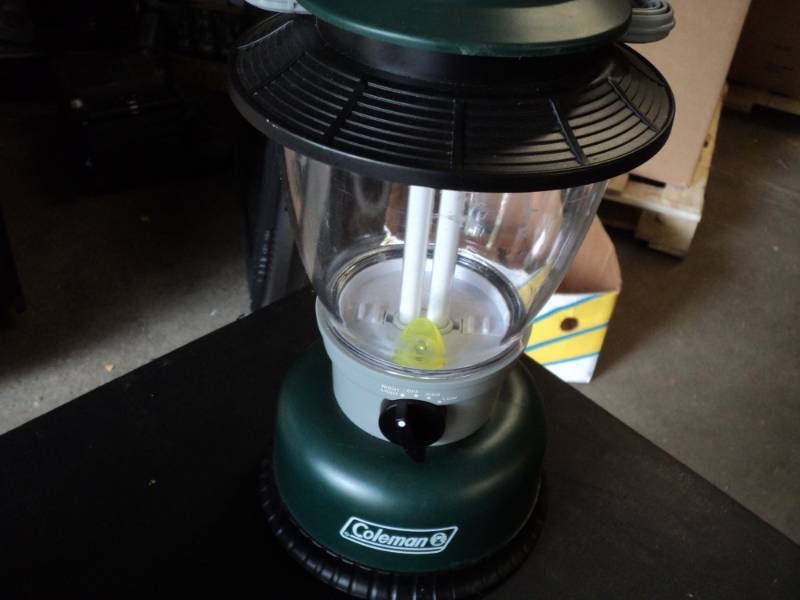 lot 166 image: Coleman Lantern - looks new...
