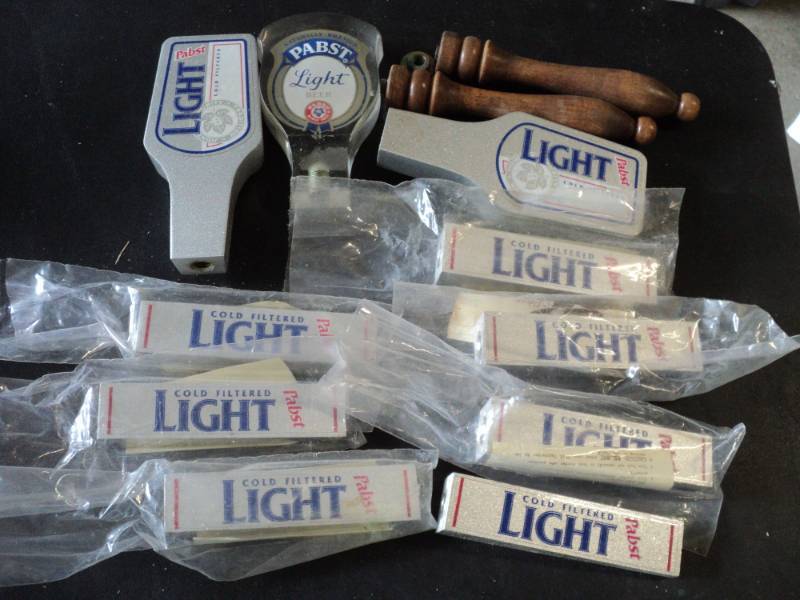 lot 176 image: Bar Tap Accessories...