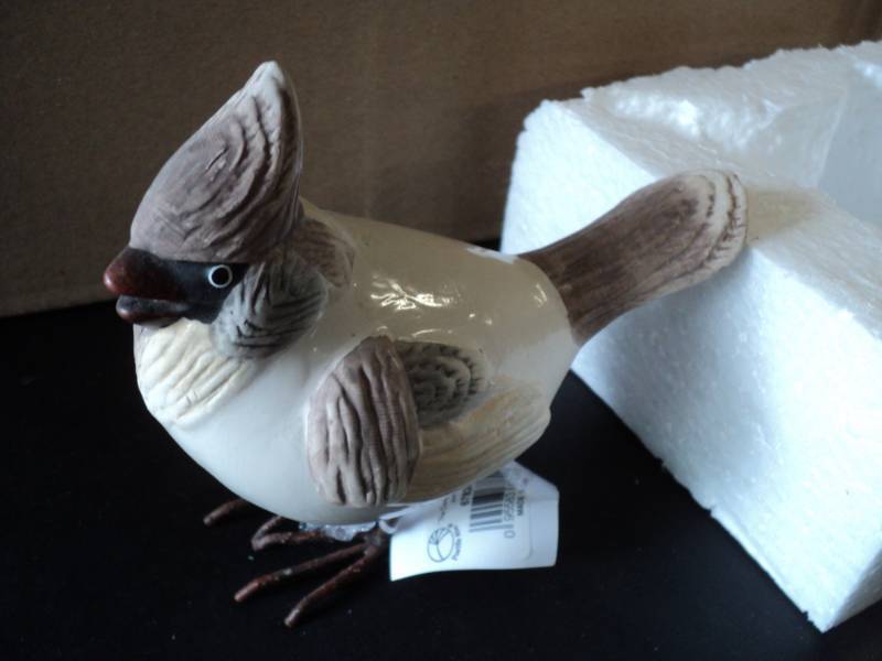 lot 185 image: Case of 5 new Birds- Birds Wobble...