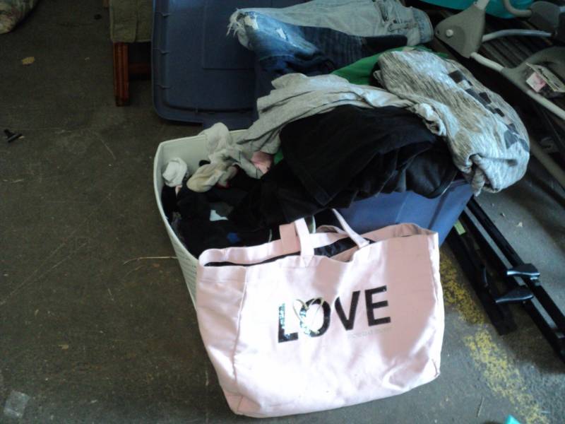 lot 199 image: Mens and Womens Clothes, various ...