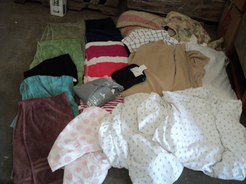 lot 201 image: Lot of Towels, Sheets, and Comforte...