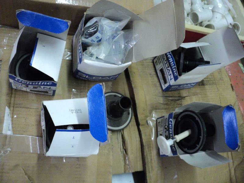lot 239 image: 6 Genuine Sloan Valves...