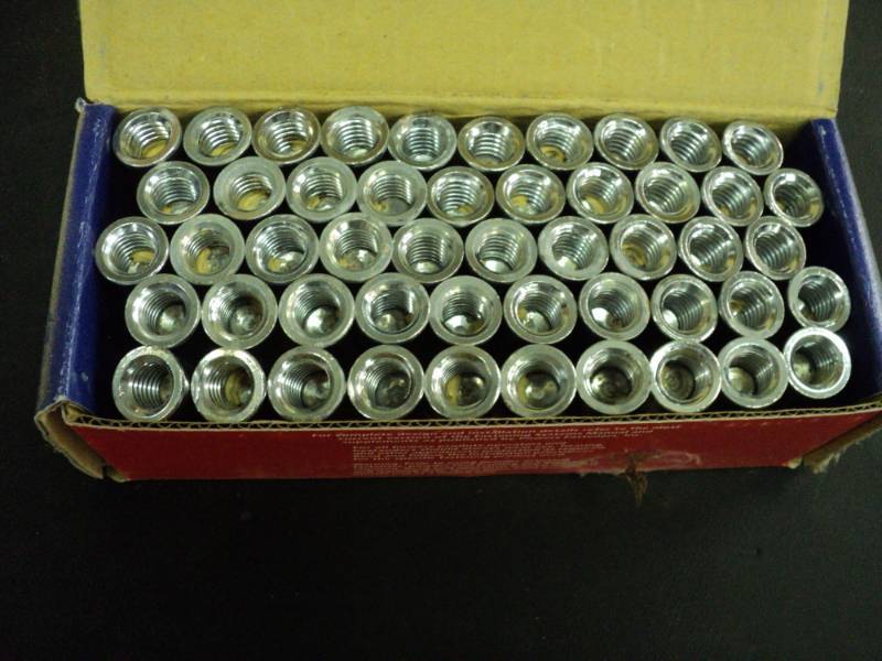 lot 240 image: Box of Power 50 Steel Drop In Inter...