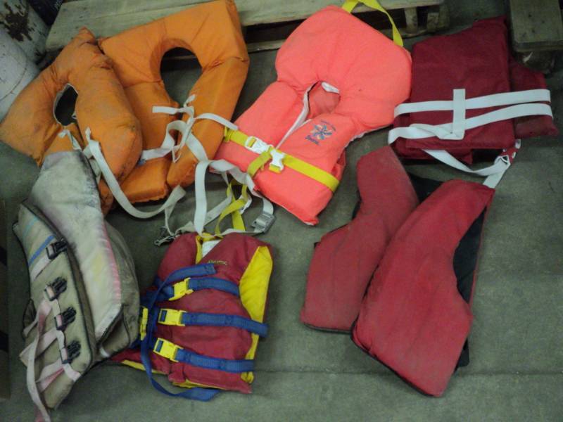 lot 263 image: Life Preservers...