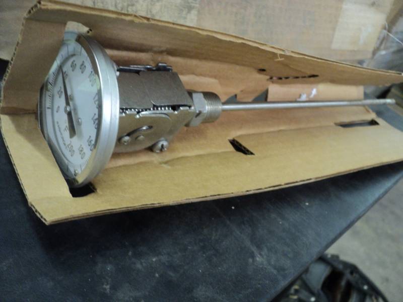 lot 265 image: 3 Bimetal Thermometer...