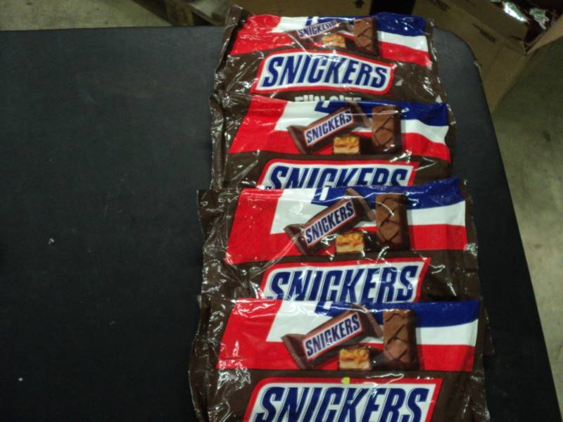 lot 309 image: 4 Bags Snickers Fun Size Bars 1.59 ...