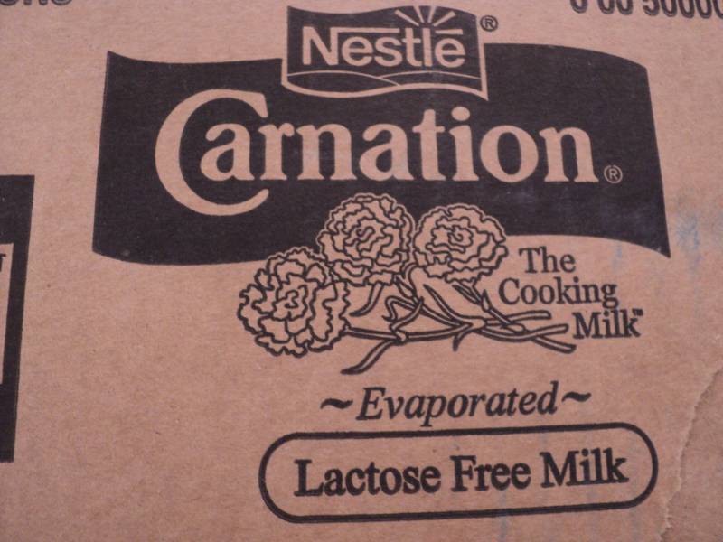 lot 316 image: Case of 8 - 11 oz Cartons Nestle Ca...