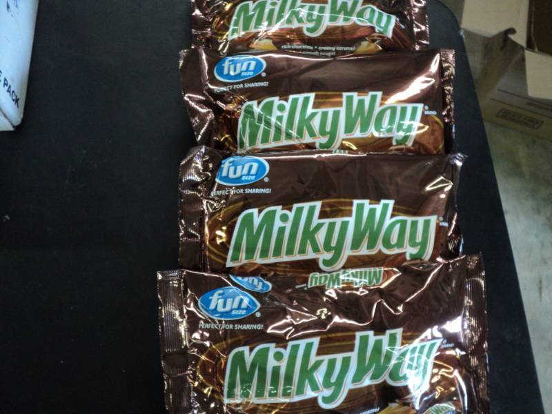 lot 331 image: 4 Bags Milky Way Bars 10.65 oz per...