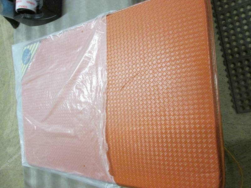 Anti Fatigue Mat- has slice damage...