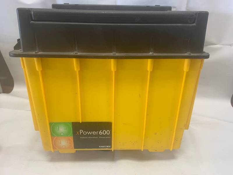 lot 16 image: Power 600 IndoorOutdoor Fuel Free Generator