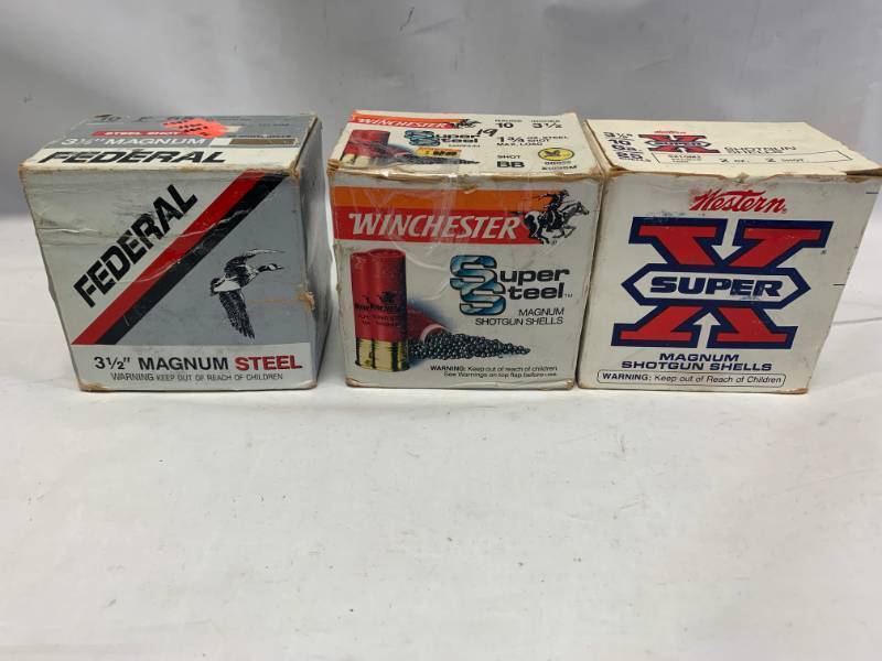 lot 40 image: 3 Boxes (75 Shells) 10 Gauge 3 12 Shotgun Shells
