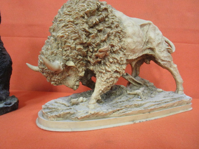 lot 62 image: Plastic Buffalo & Bear Statues