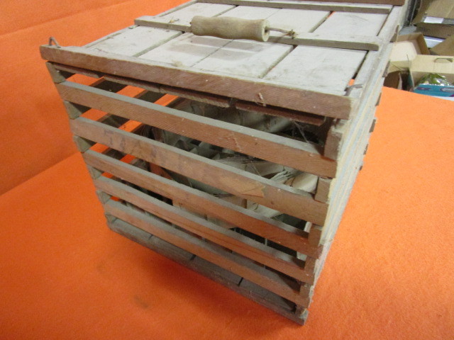 lot 65 image: Vintage Egg Crate