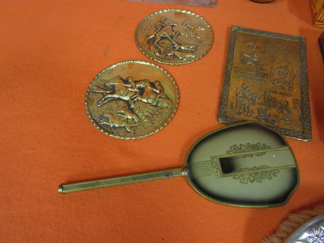 lot 82 image: Misc. Vintage Items