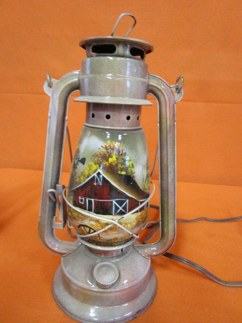lot 83 image: Lantern Lights (1) Electric (1) Battery