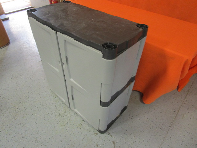 lot 11 image: Rubbermaid Garage Cabinet 36x18x36