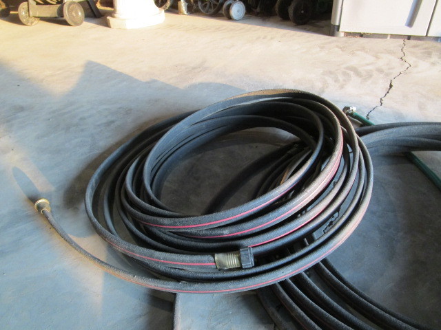 lot 26 image: Sprinkler Hoses & Garden Hoses