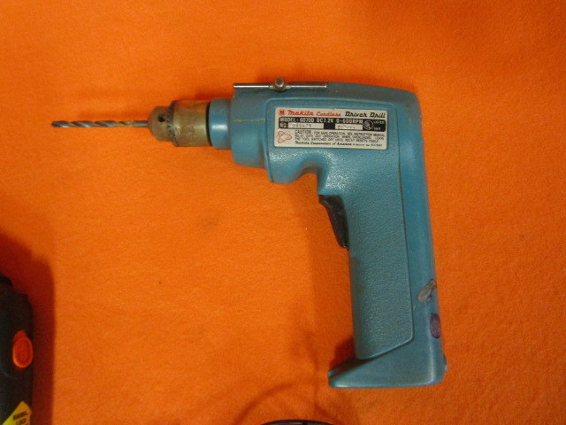lot 101 image: Cordless Screwdriver & Drill