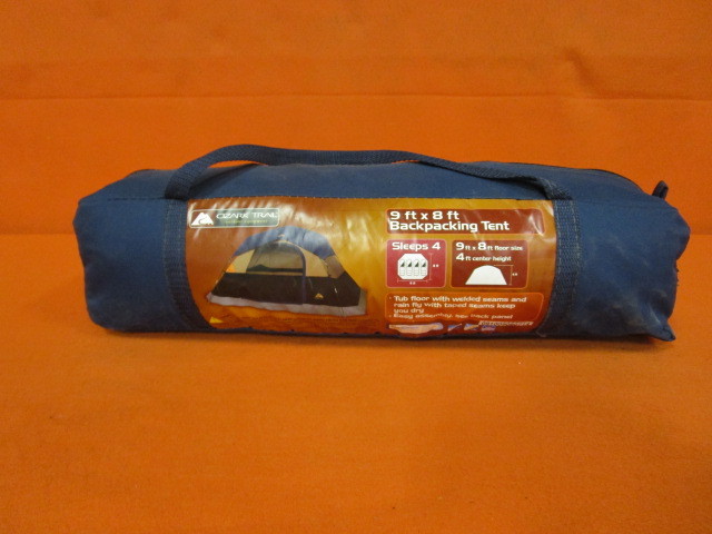 lot 128 image: 4 Person Backpacking Tent 9 x 8
