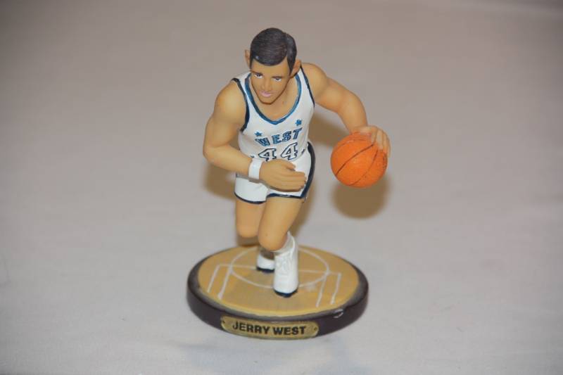 2005-06 Memphis Grizzlies SGA Jerry West Statue Figure