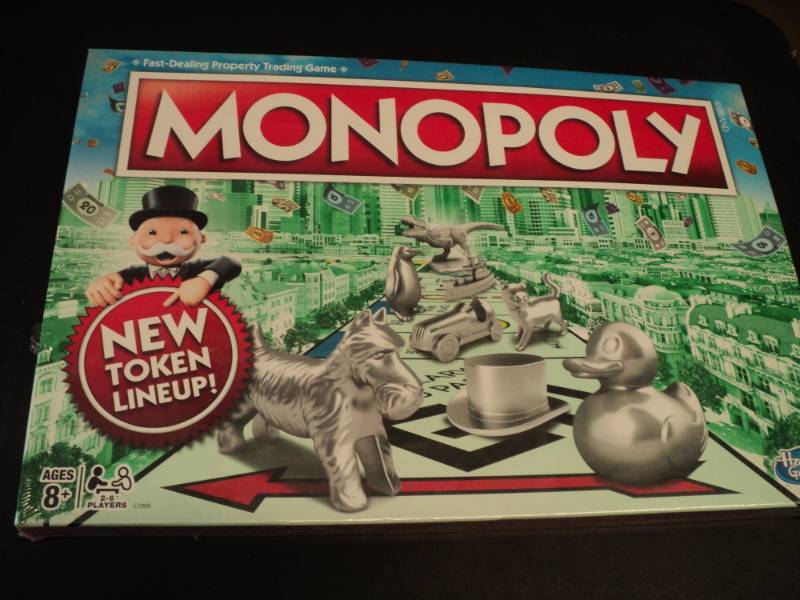 lot 18 image: Monopoly Game...