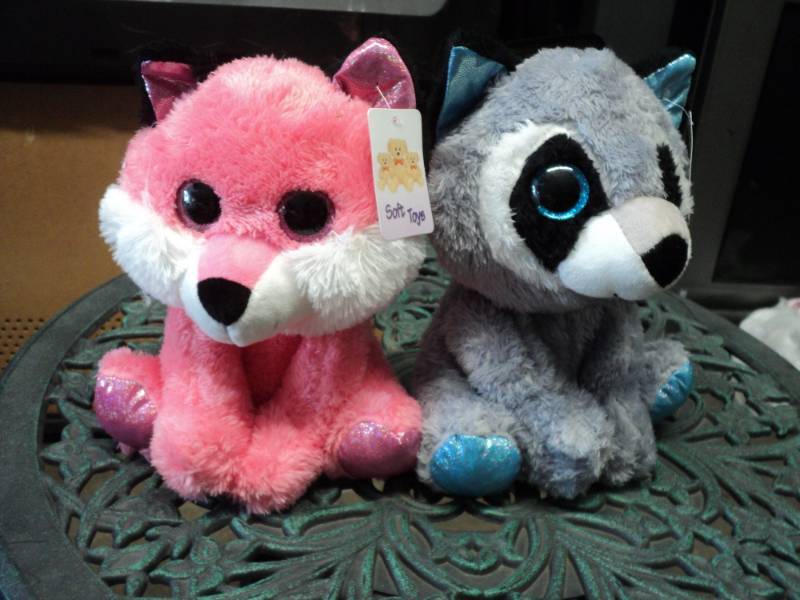 lot 76 image: 2 Soft Toys...