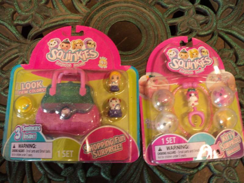 lot 91 image: Set of 2 Squinkies- Cinderella and ...