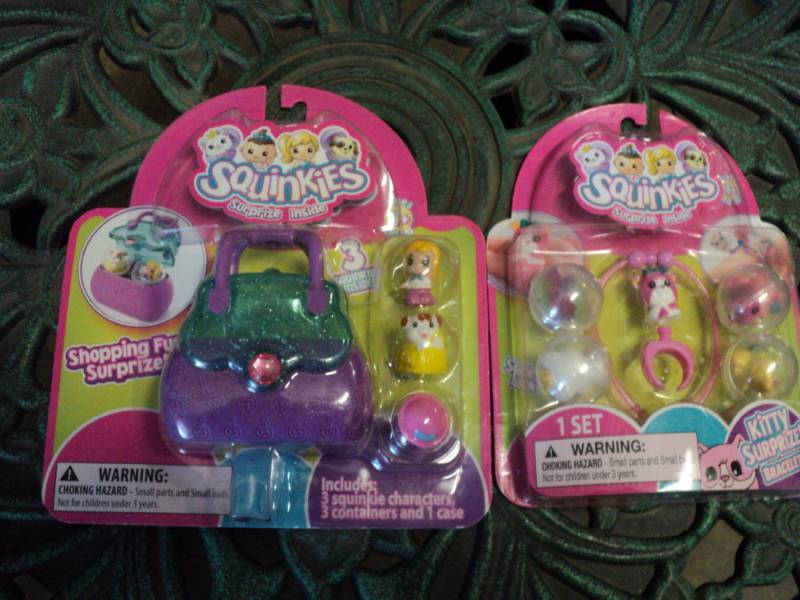 lot 92 image: Set of 2 Squinkies- Cinderella and ...