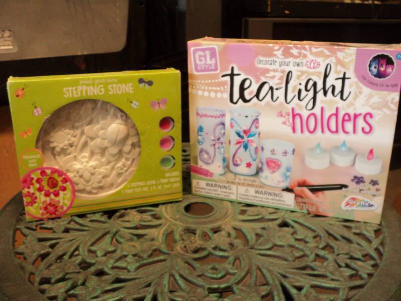 lot 117 image: Paint Your Own Stepping Stone and T...
