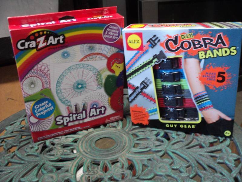 lot 125 image: Cra-Z-Art Spiral Art and DIY Cobra ...