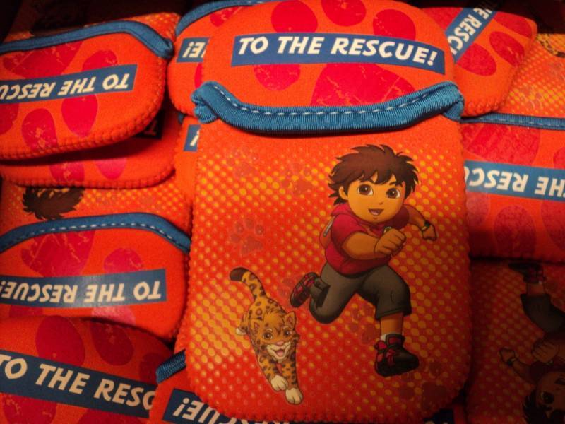 lot 131 image: Case of 100 Diago Cell Phone Cases...