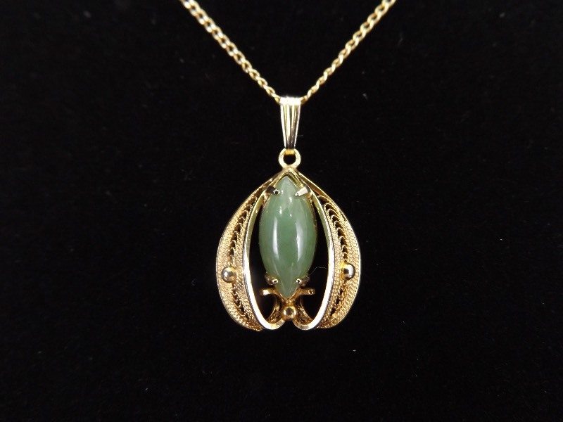 lot 9 image: .925 Sterling Silver Jade Cabochon&nbspFiligree Vermeil Pendant Necklace