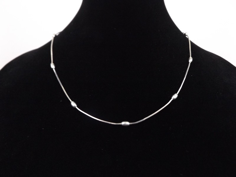 lot 27 image: .925 Sterling Silver Bead Necklace