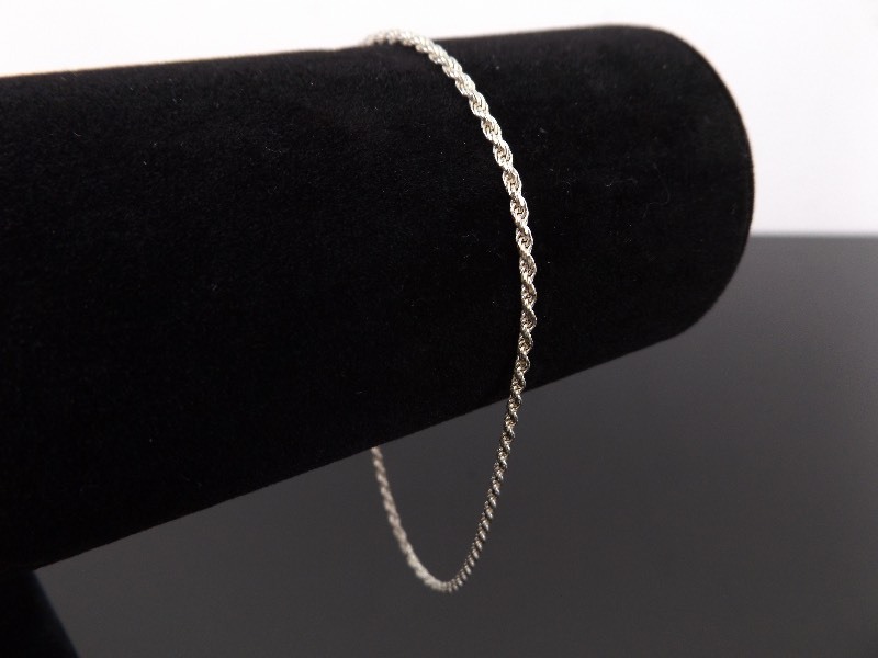 lot 40 image: .925 Sterling Silver Bracelet