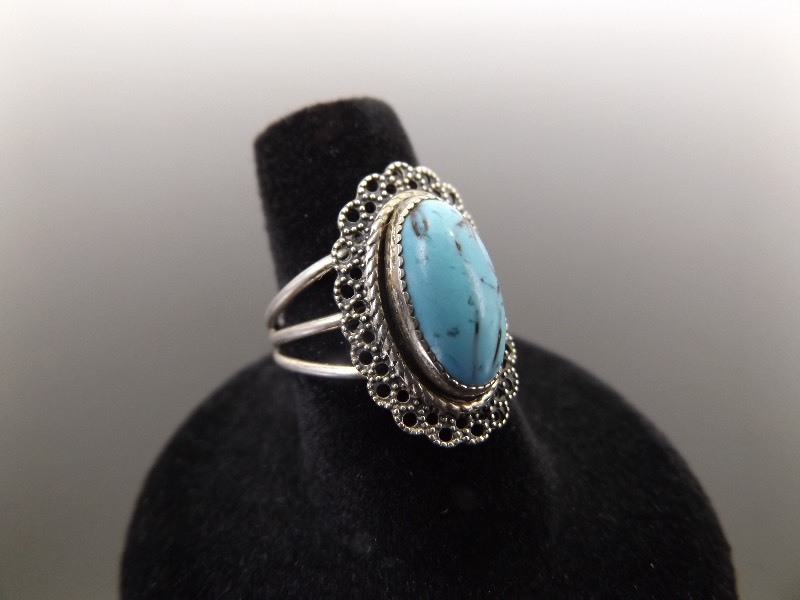 lot 43 image: .925 Sterling Silver Turquoise Cabochon Filigree Ring Size 6.5