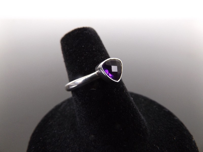 lot 58 image: .925 Sterling Silver Faceted Amethyst Ring Size 5.75