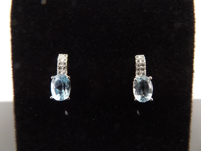 lot 82 image: .925 Sterling Silver Topaz Crystal Earrings