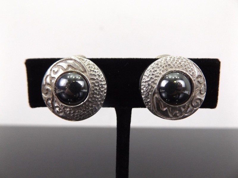 lot 93 image: .925 Sterling Silver Hematite Cabochon Clip Earrings