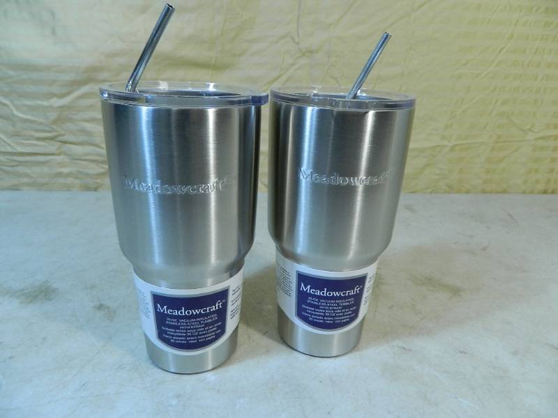 lot 29 image: 2 New Meadowcraft Tumblers with Metal Straws
