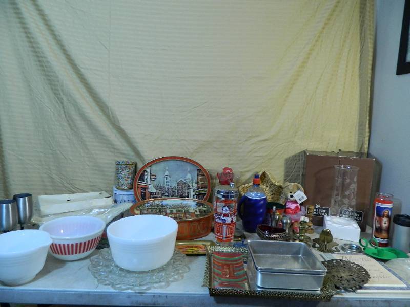 lot 66 image: Kitchen Items and More