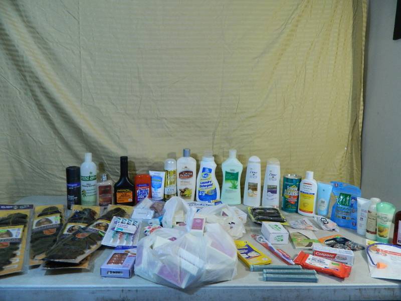 lot 71 image: Personal Products