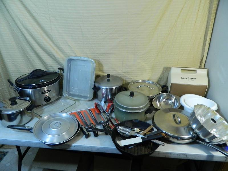 lot 98 image: New Knives, Assorted Pots and Pans